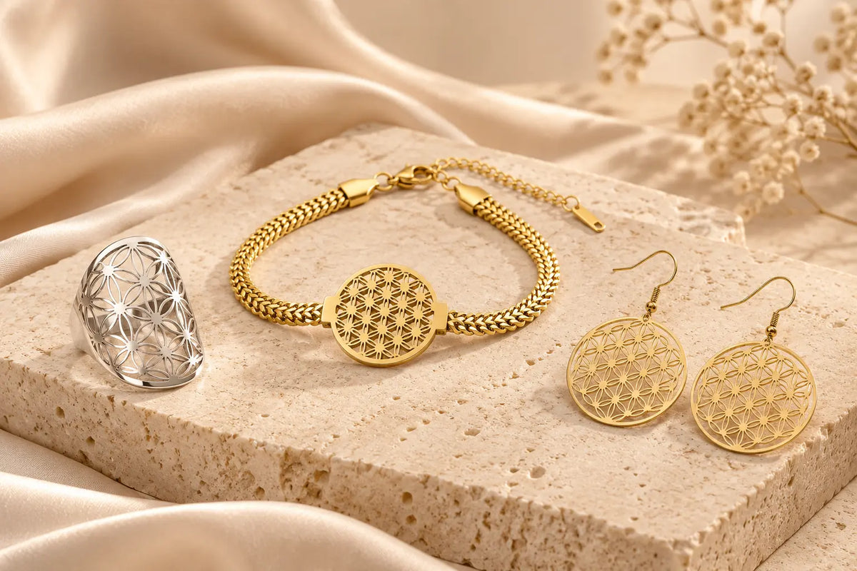 Bague, bracelet et boucles d’oreilles Fleur de Vie dans l’univers Caelvero